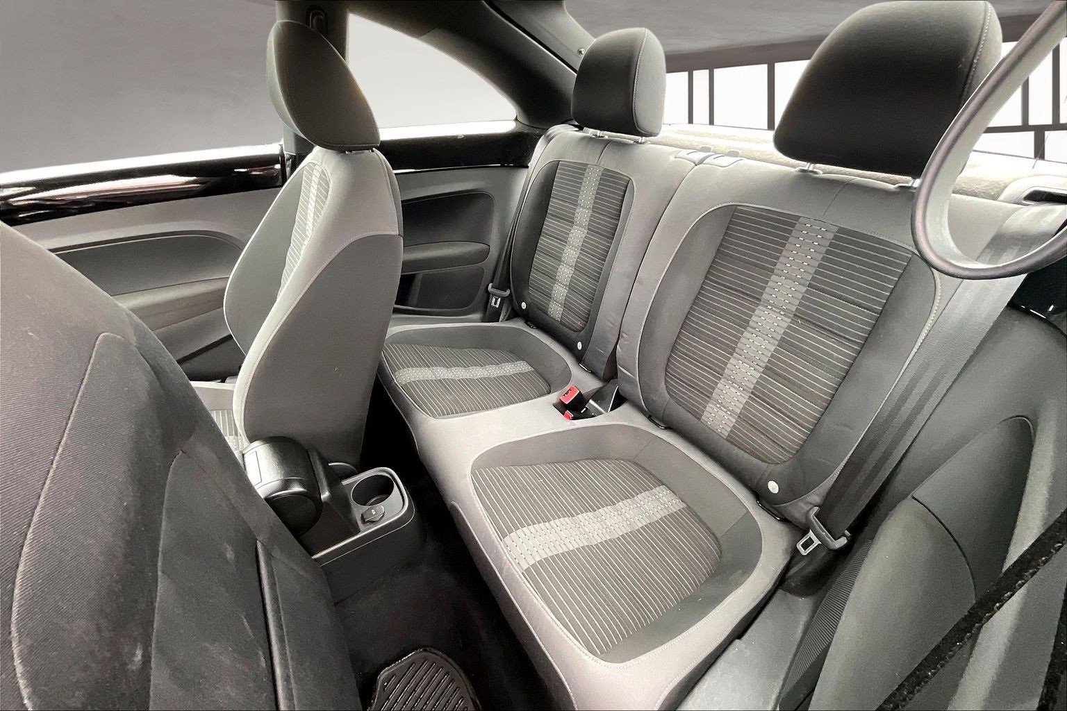 Used 2012 Volkswagen Beetle Turbo image 22