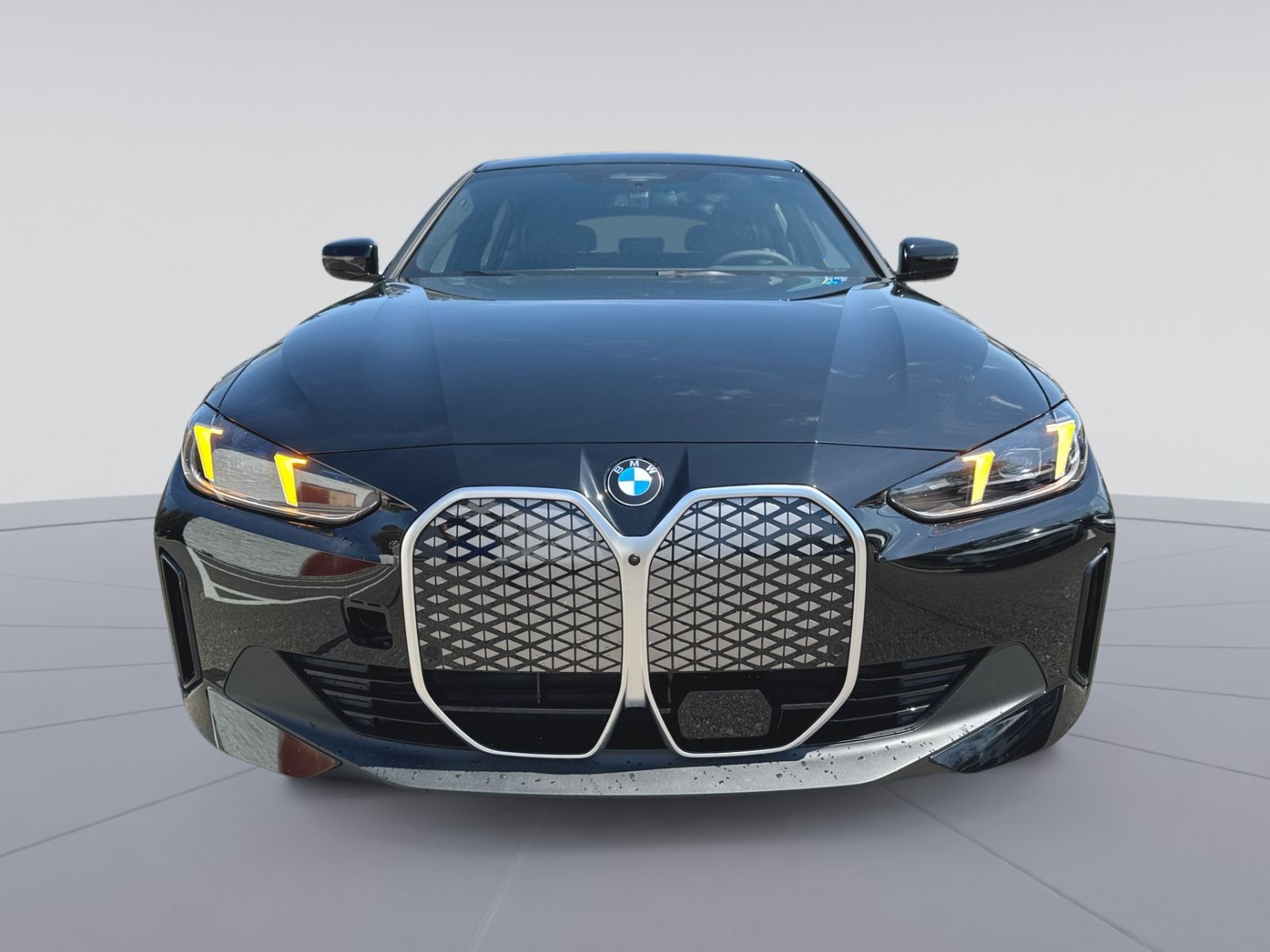 New 2026 BMW i4 xDrive40i w/ Premium Package AWD/4WD image 4
