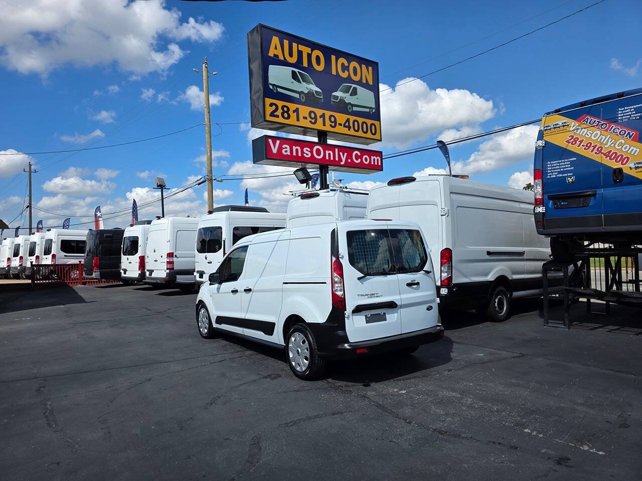 Used 2022 Ford Transit Connect XL FWD image 2