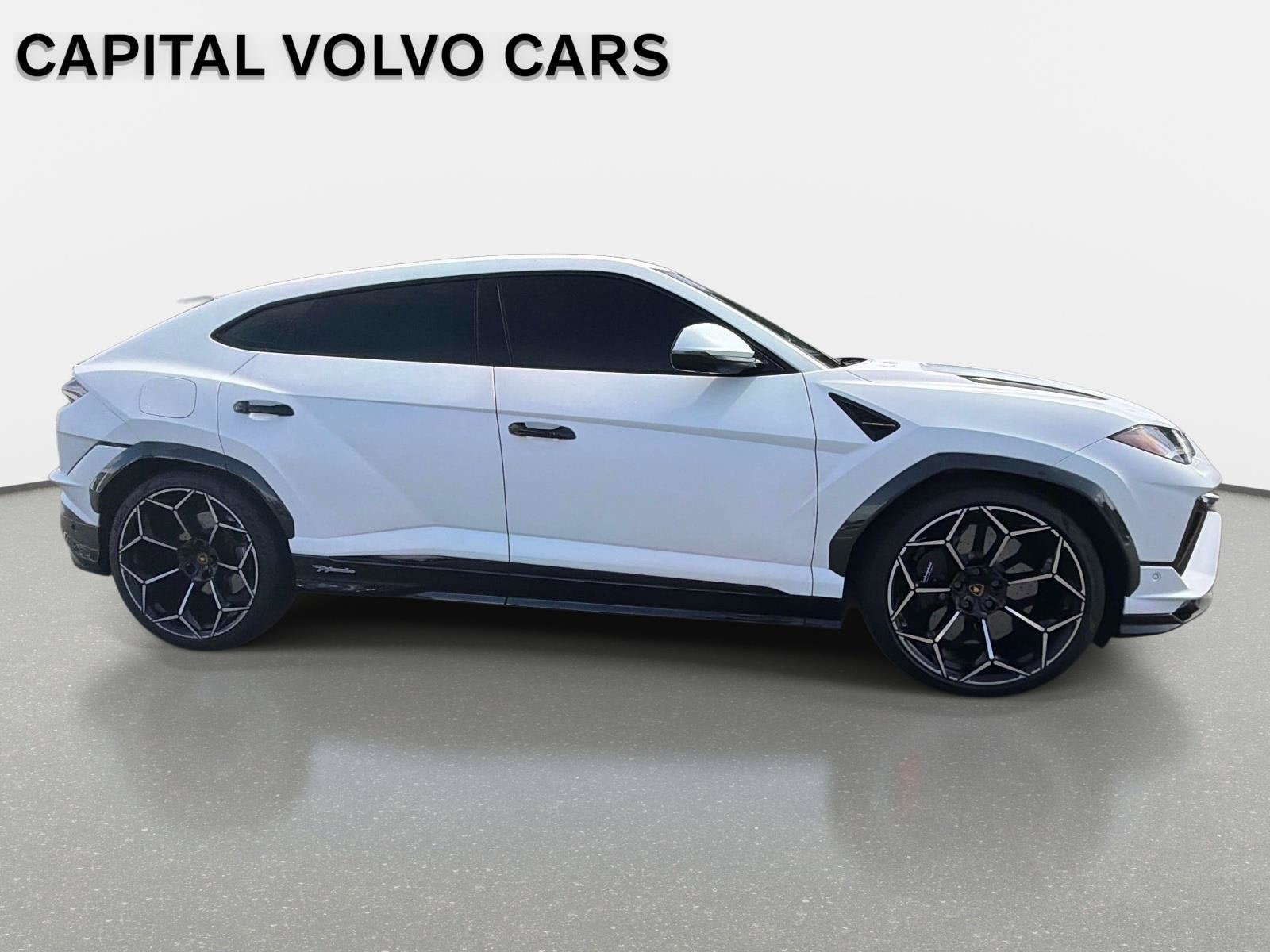 Used 2024 Lamborghini Urus Performante AWD/4WD image 4