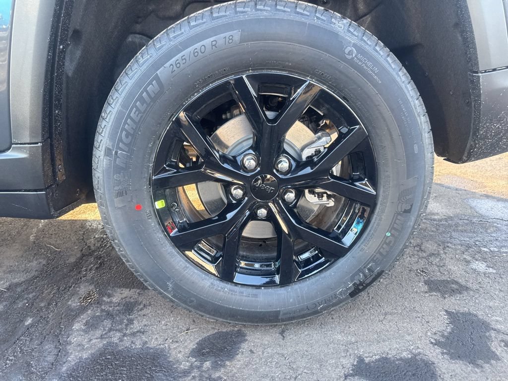 New 2026 Jeep Grand Cherokee Altitude AWD/4WD image 34