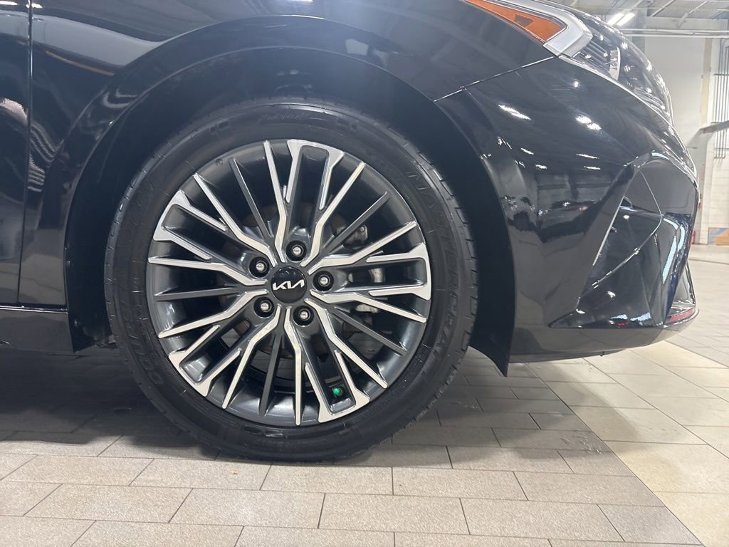 Certified 2023 Kia Forte GT-Line image 29