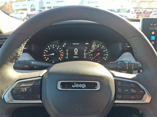 Used 2024 Jeep Compass Limited image 18