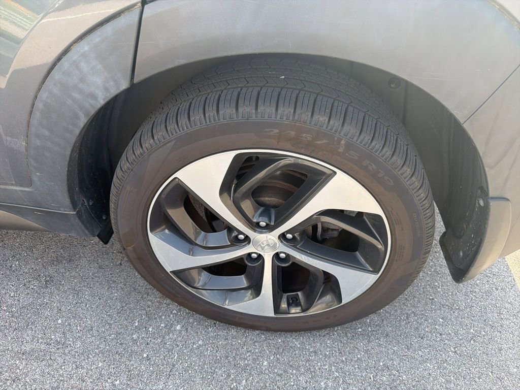 Used 2016 Hyundai Tucson Limited w/ Option Group 03 FWD image 16
