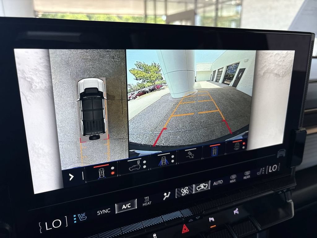 Certified 2025 GMC Hummer EV 3X AWD/4WD image 15