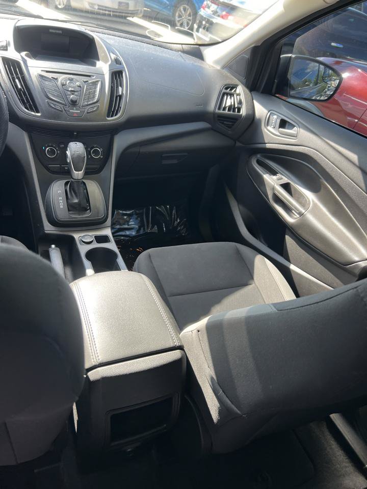 Used 2014 Ford Escape S FWD image 8