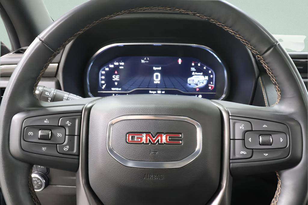 Used 2023 GMC Yukon AT4 AWD/4WD image 13