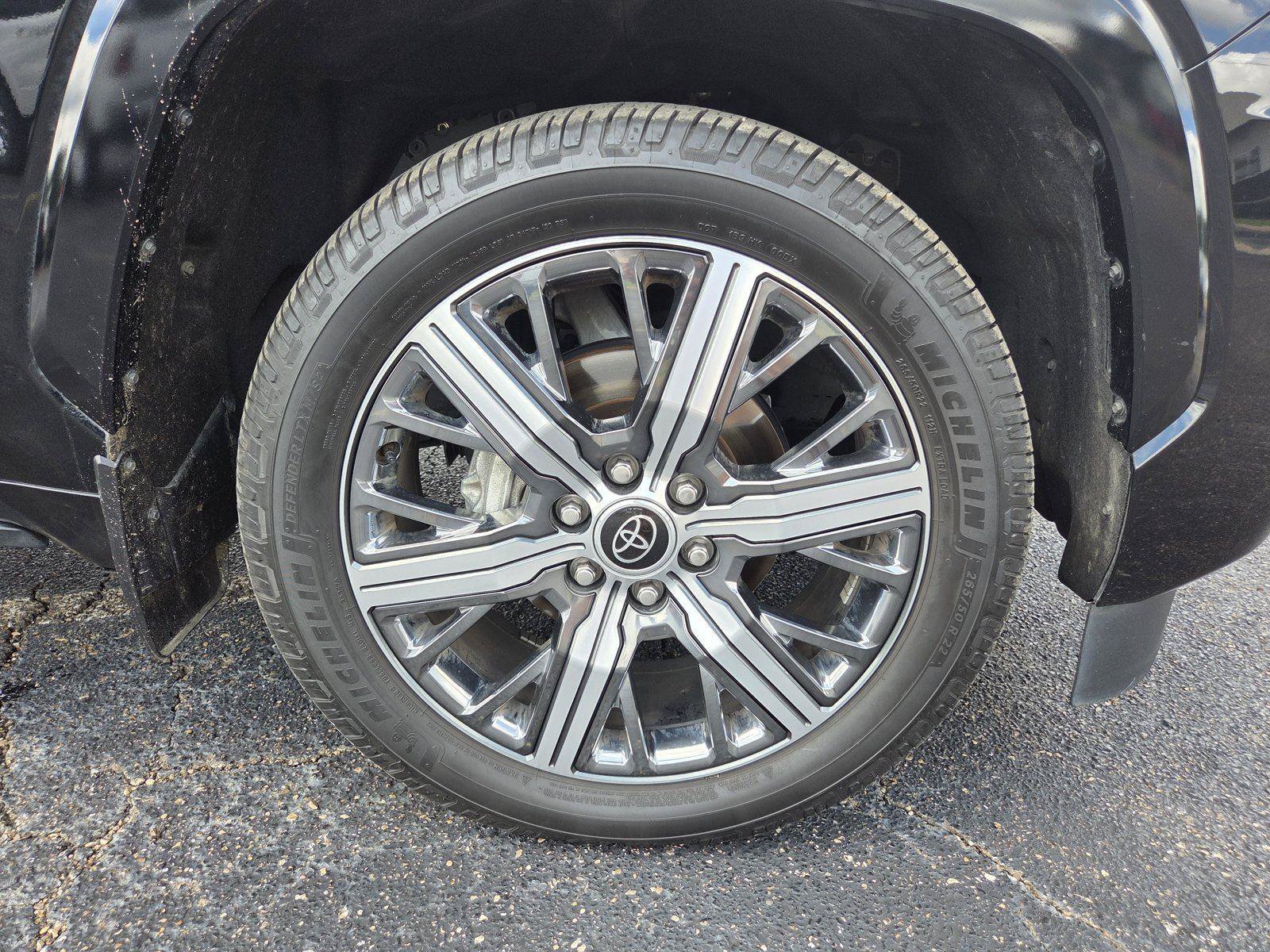 Used 2023 Toyota Sequoia Capstone RWD image 34