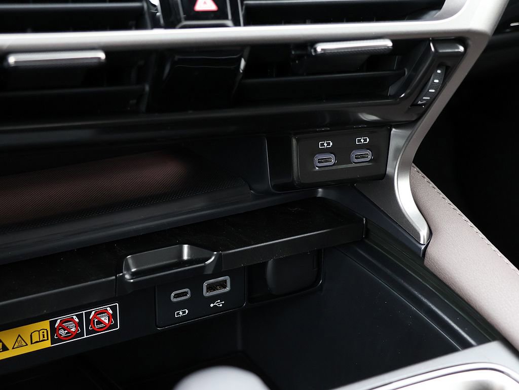 New 2026 Lexus RX 450h AWD image 25