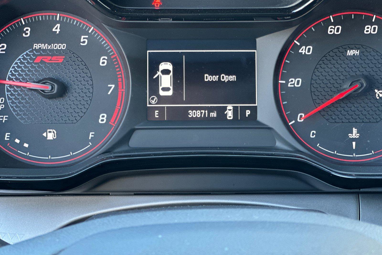 Used 2024 Chevrolet Trax RS w/ Sunroof Package image 32