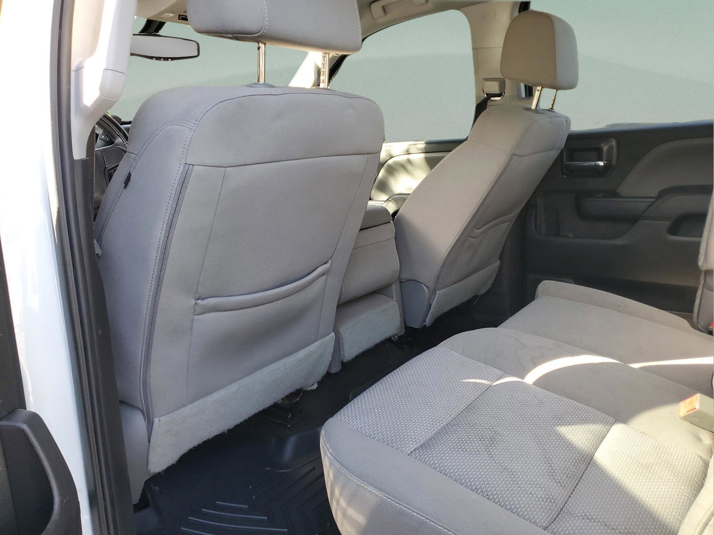 Used 2018 Chevrolet Silverado 1500 Custom w/ Custom Value Package image 6