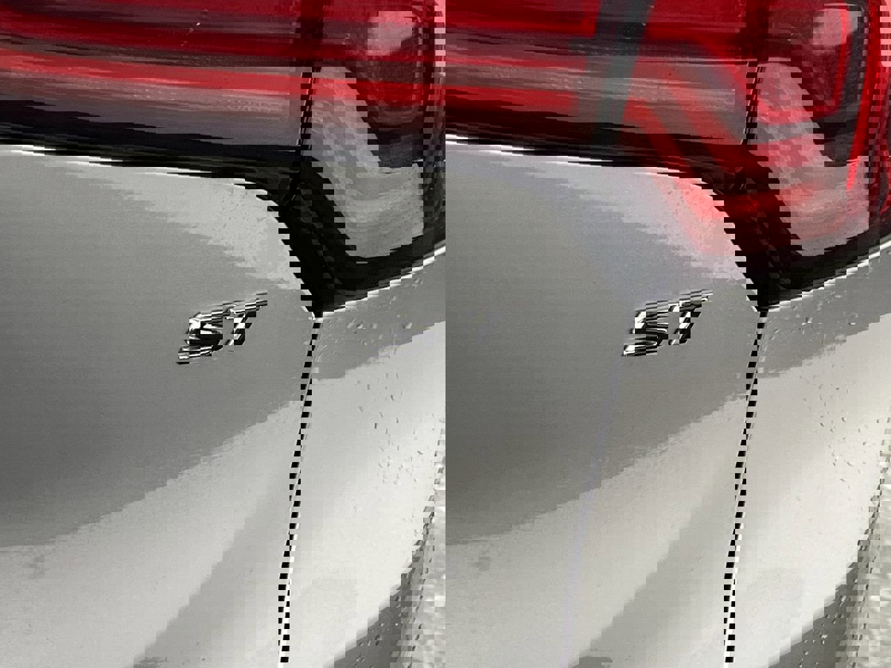 Certified 2024 Buick Encore GX Sport Touring w/ Advanced Technology Package image 28