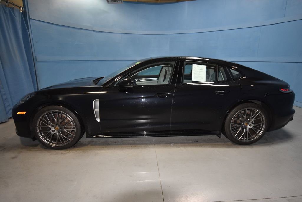 Used 2023 Porsche Panamera 4 Platinum Edition image 2