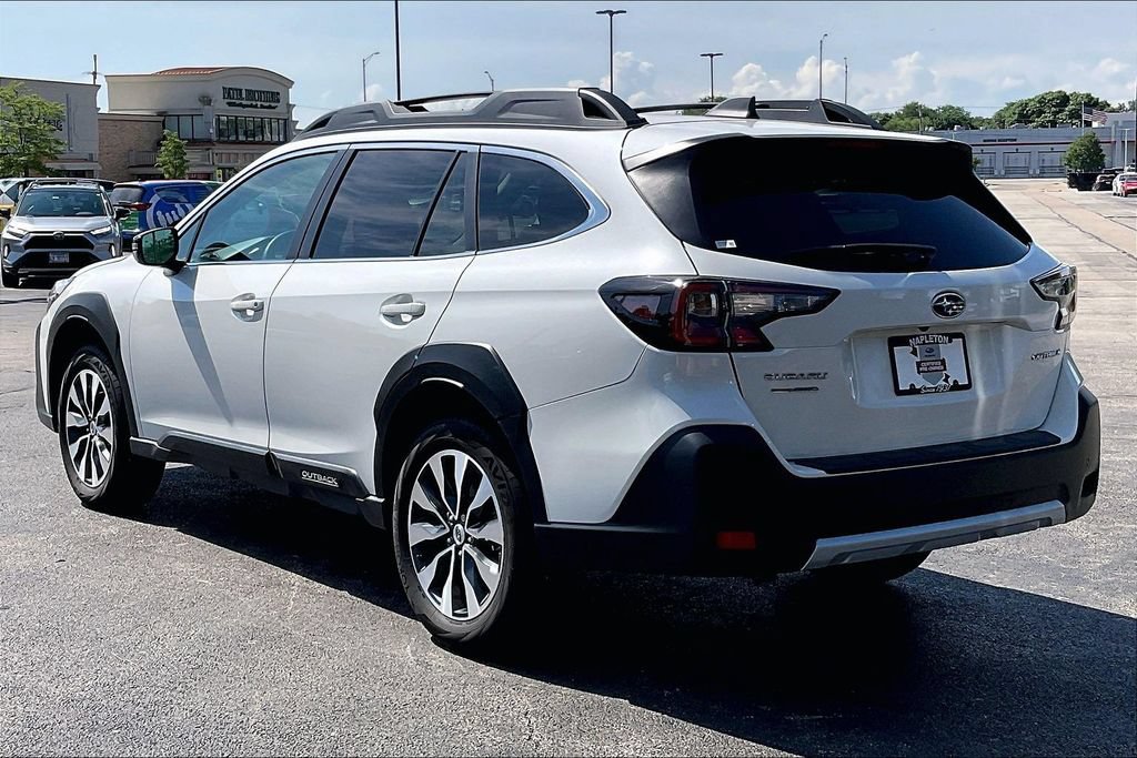 Certified 2024 Subaru Outback Limited AWD/4WD image 12