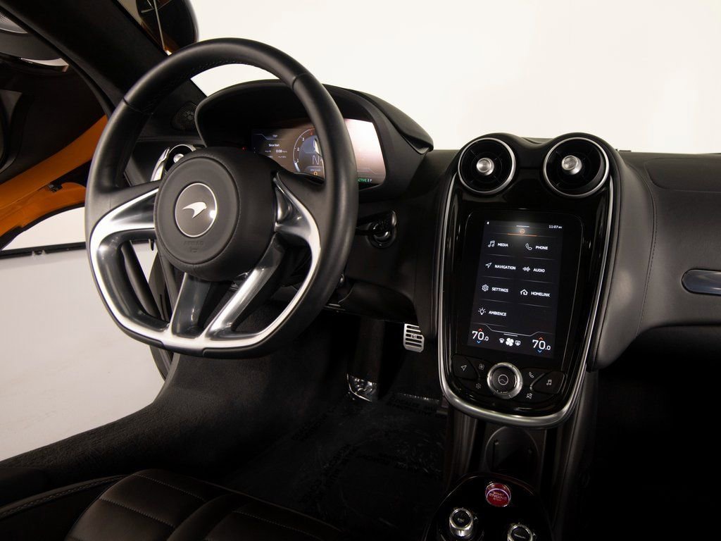 Used 2025 McLaren GTS image 28