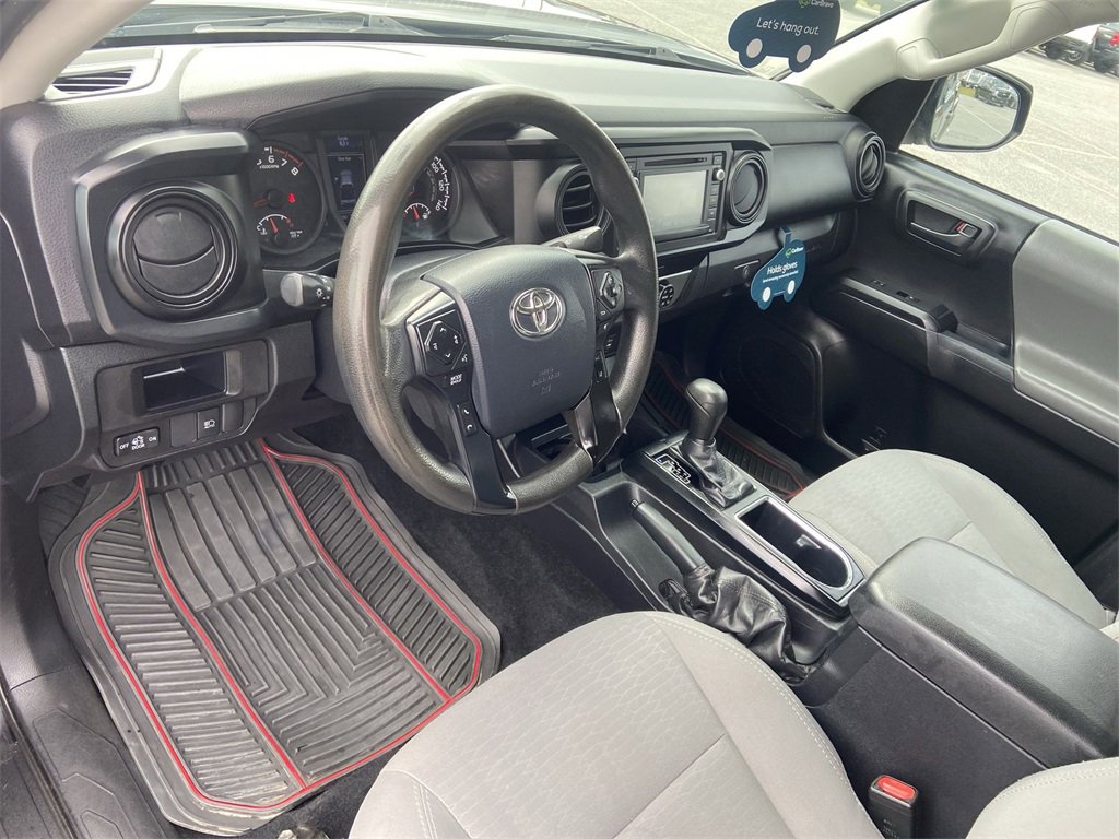Used 2019 Toyota Tacoma SR w/ SR Convenience Package image 10