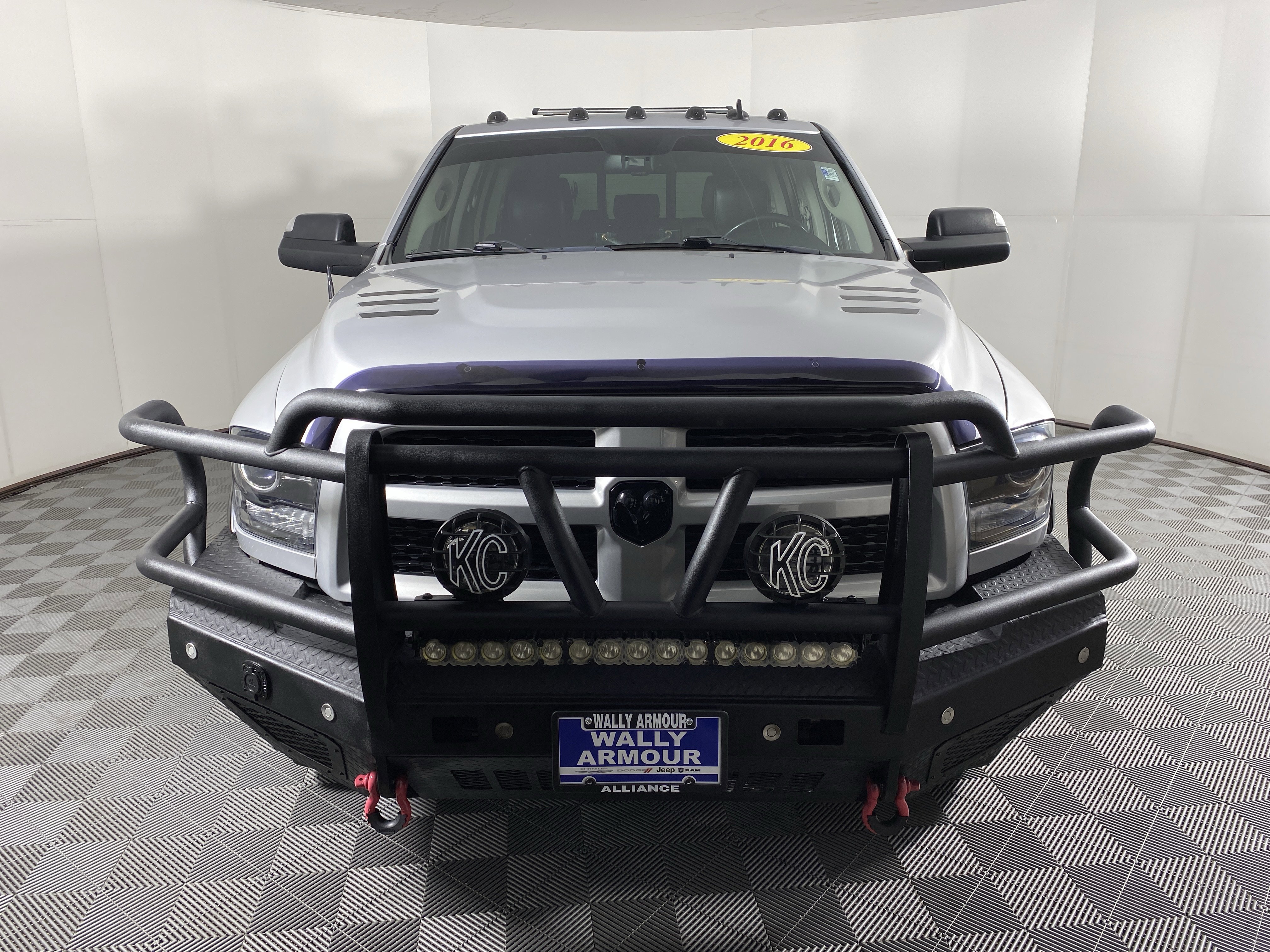 Used 2016 RAM 3500 Laramie w/ Sport Appearance Group image 13