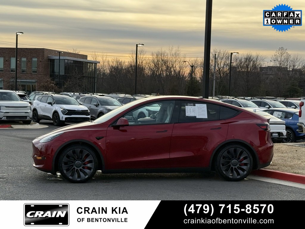 Used 2024 Tesla Model Y Performance image 4