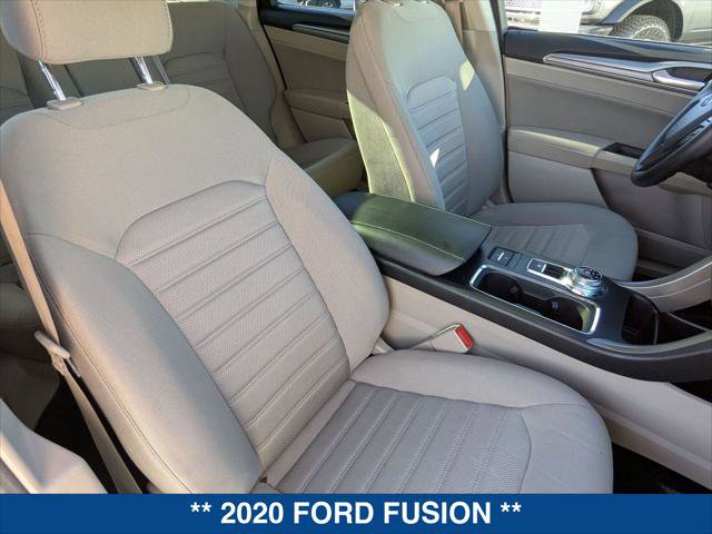 Used 2020 Ford Fusion SE image 24