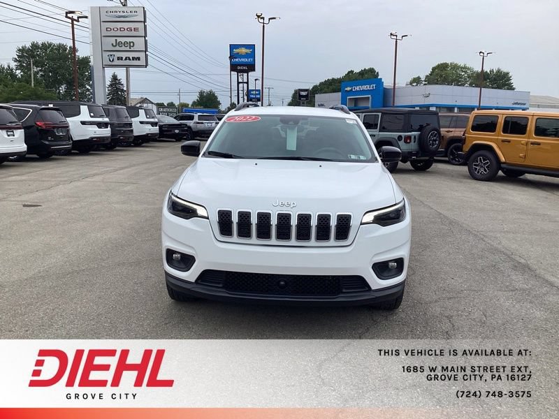 Used 2022 Jeep Cherokee Latitude Lux AWD/4WD image 2