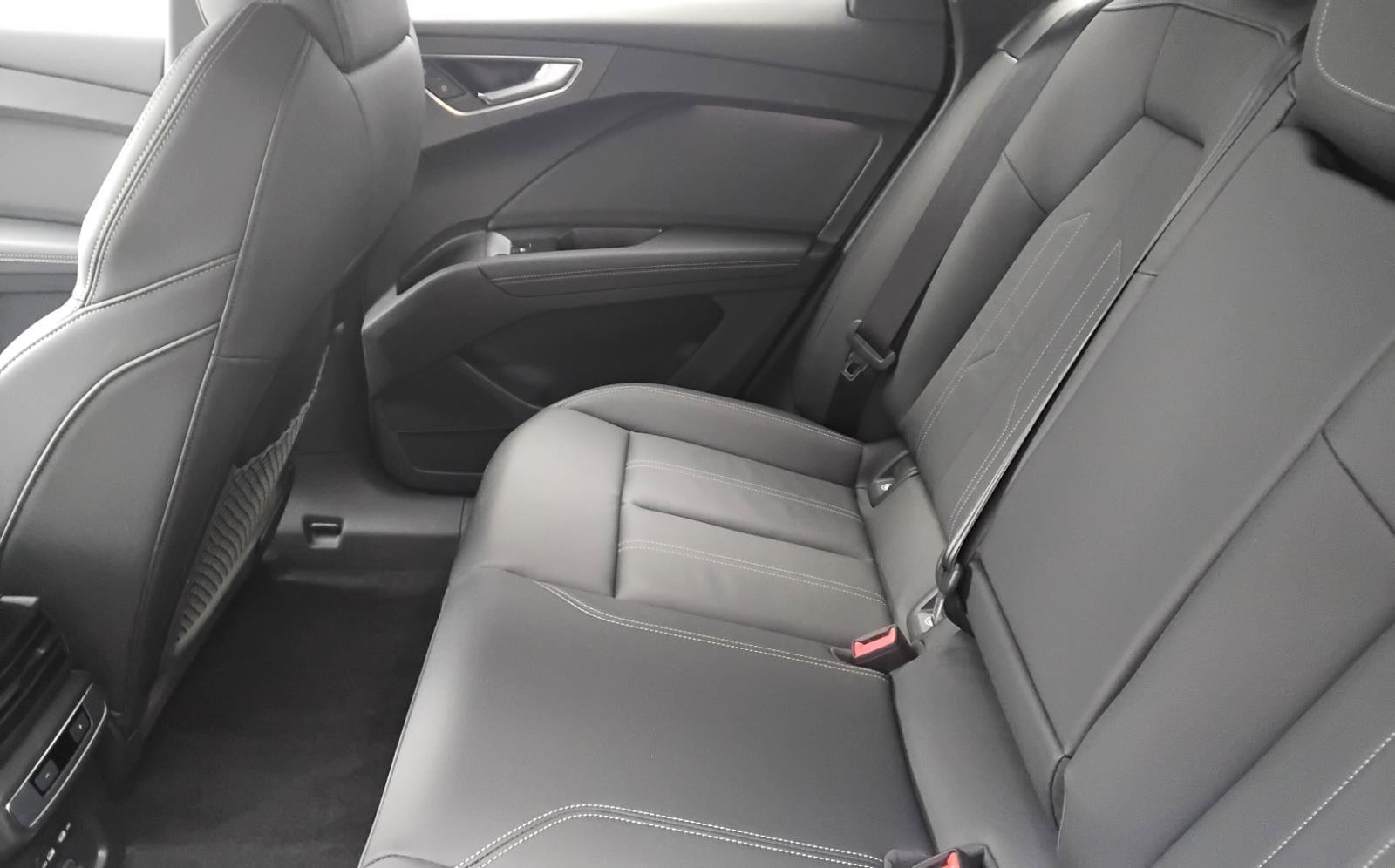 Certified 2025 Audi Q4 e-tron Premium Plus w/ Premium Plus image 19