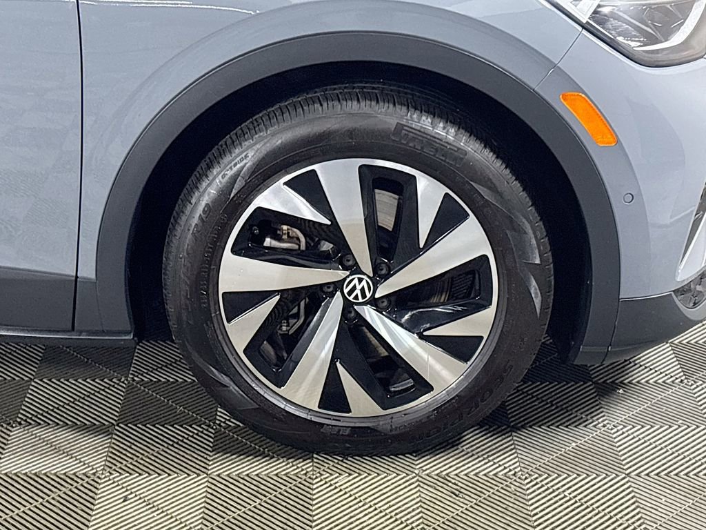 Certified 2024 Volkswagen ID.4 2WD image 23