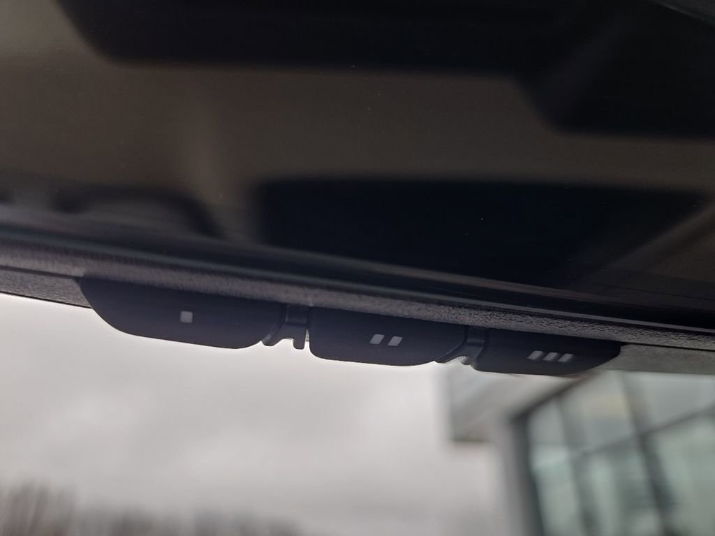 Used 2025 Mitsubishi Outlander SE image 67