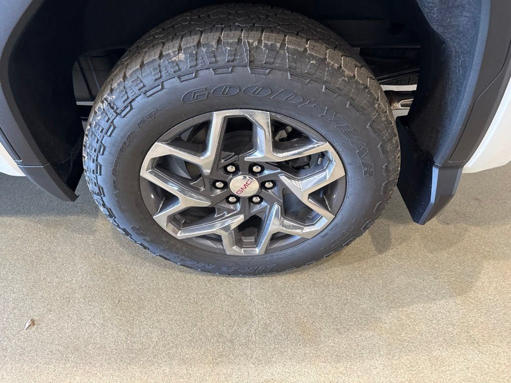New 2026 GMC Sierra 1500 SLT AWD/4WD image 10
