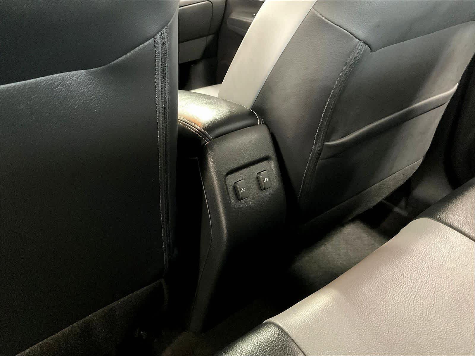 Certified 2023 Nissan Kicks SR w/ SR Premium Package FWD image 27