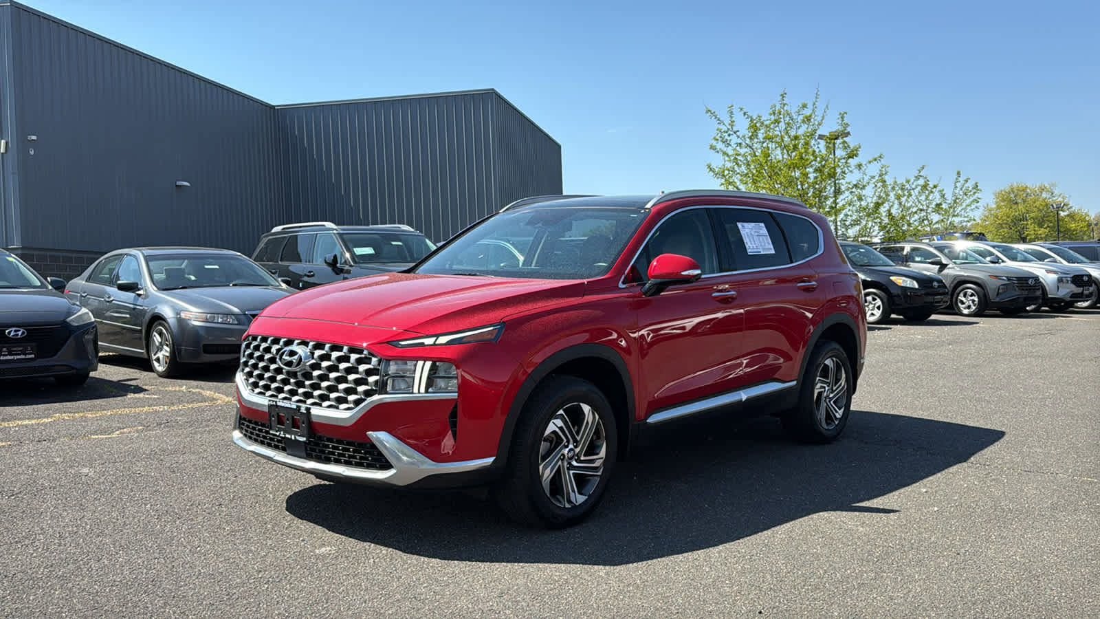 Used 2023 Hyundai Santa Fe SEL w/ Premium Package AWD/4WD image 3
