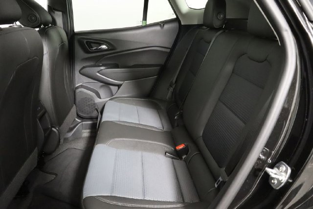 Used 2026 Chevrolet Trax LT FWD image 11