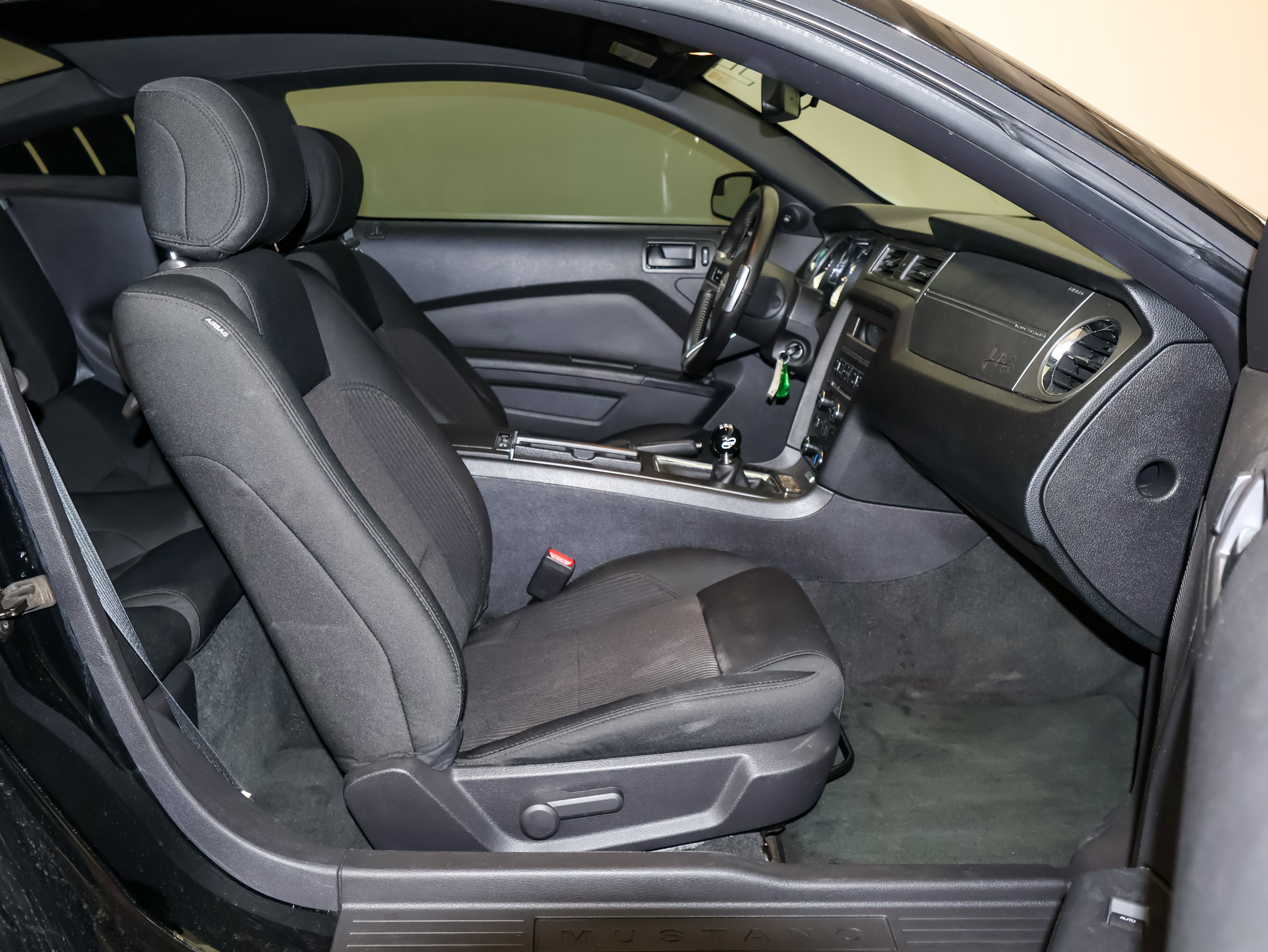 Used 2014 Ford Mustang GT w/ Equipment Group 301A image 35