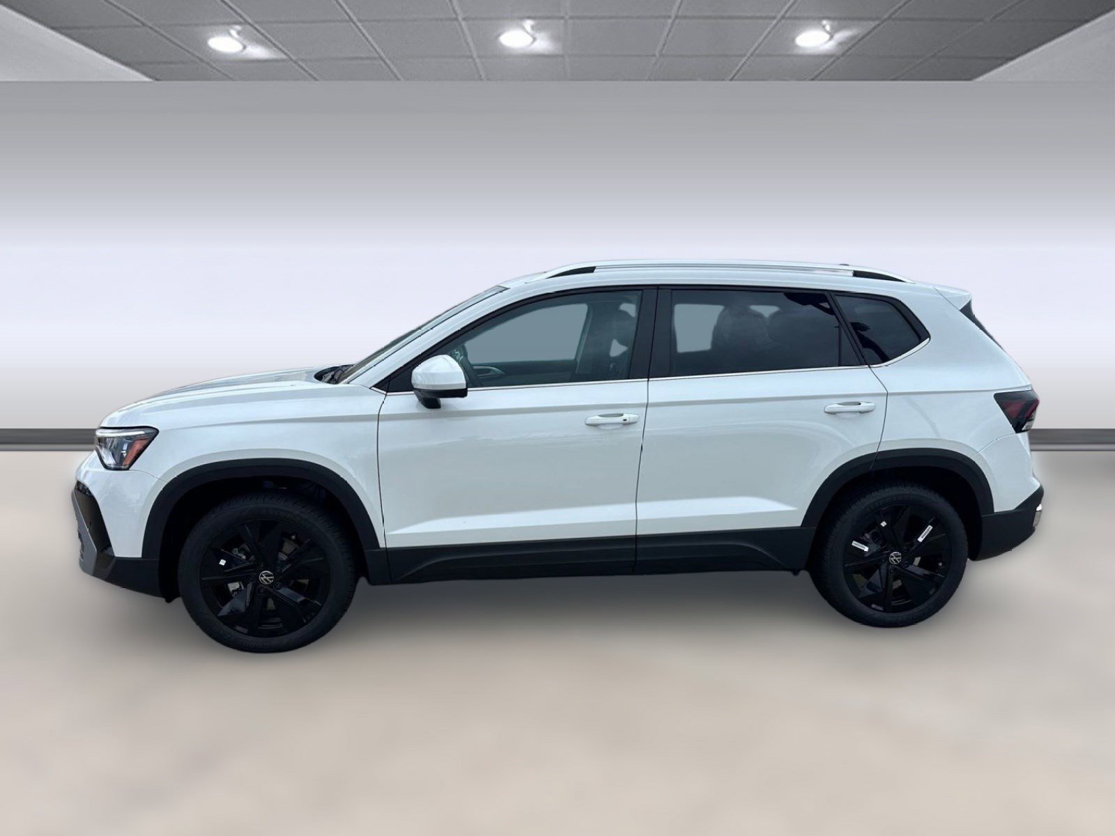 New 2026 Volkswagen Taos SE image 2