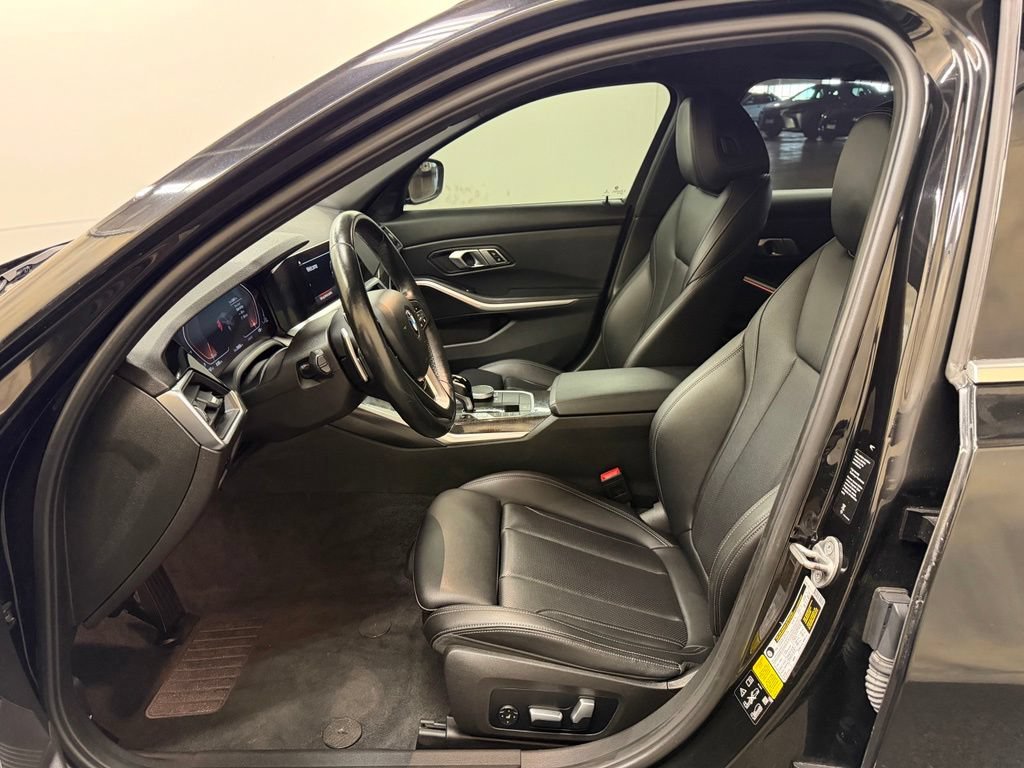Used 2022 BMW 330i xDrive Sedan w/ Driving Assistance Package AWD/4WD image 14