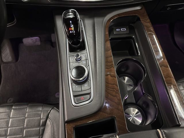 Used 2022 Cadillac Escalade ESV Sport Platinum w/ LPO, ONYX Package AWD/4WD image 17