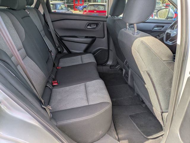 Used 2024 Nissan Rogue SV AWD/4WD image 30