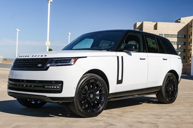 New 2025 Land Rover Range Rover SE image 1