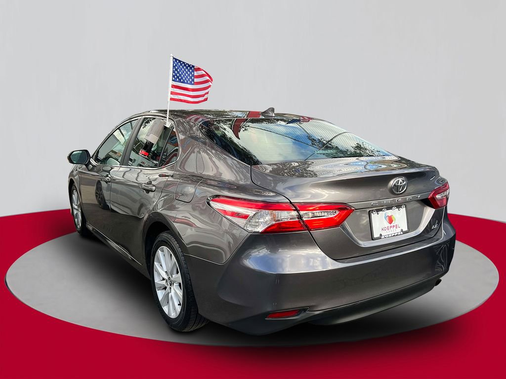 Used 2020 Toyota Camry LE image 6