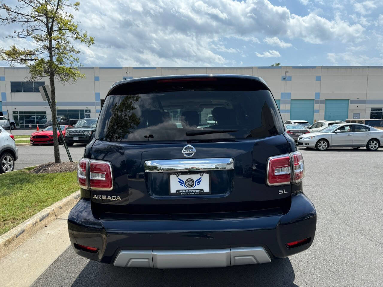 Used 2018 Nissan Armada SL w/ Premium Package image 9