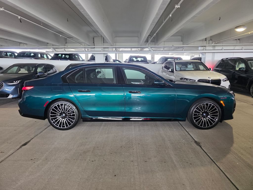 New 2026 BMW 760i xDrive w/ Premium Package AWD/4WD image 3