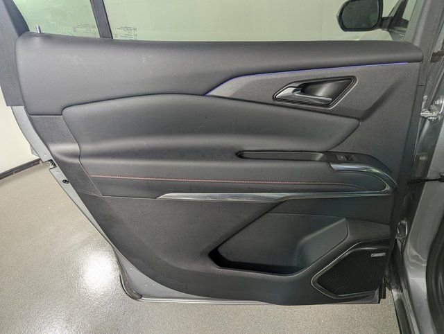 Used 2024 Chevrolet Traverse RS image 15