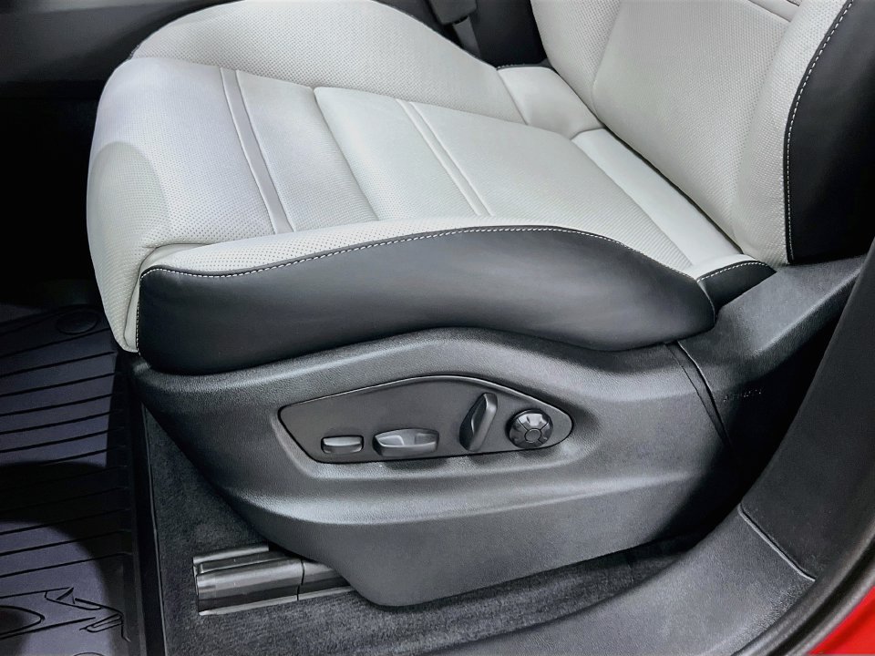 New 2026 Porsche Cayenne S AWD/4WD image 22