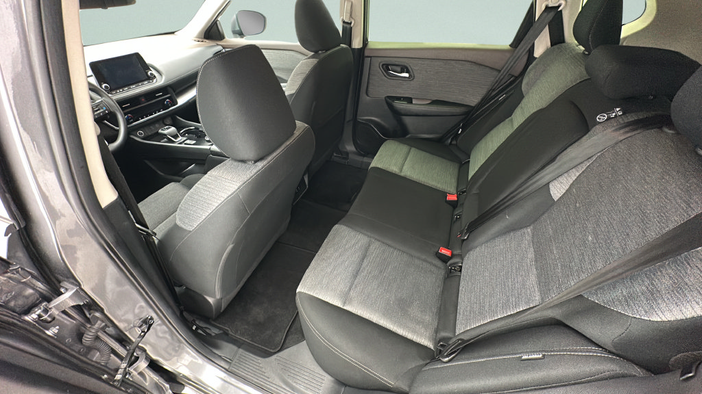 Used 2023 Nissan Rogue SV AWD/4WD image 10