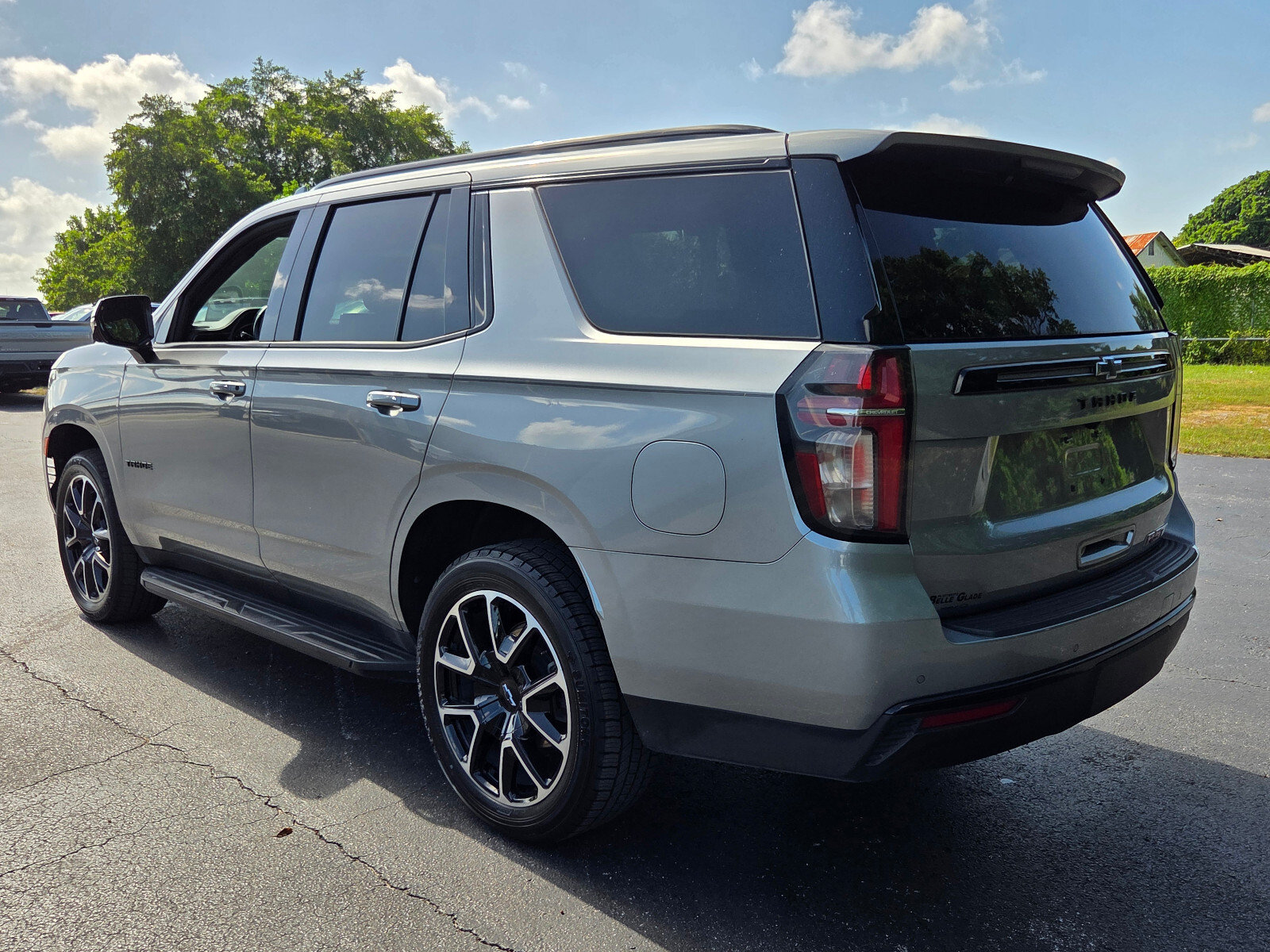 Certified 2023 Chevrolet Tahoe RST w/ Luxury Package AWD/4WD image 3