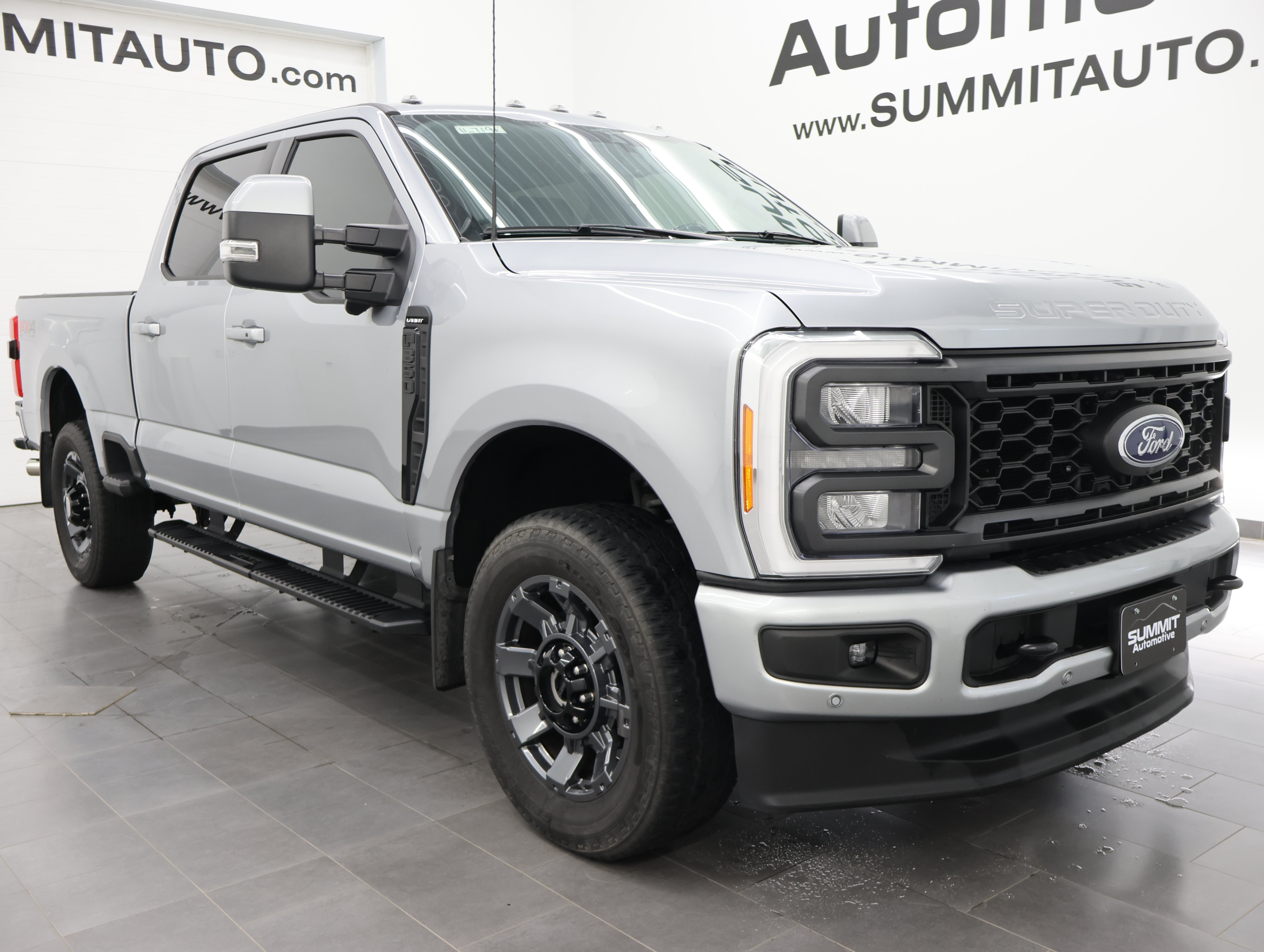 Used 2023 Ford F350 Lariat w/ Lariat Ultimate Package AWD/4WD image 2