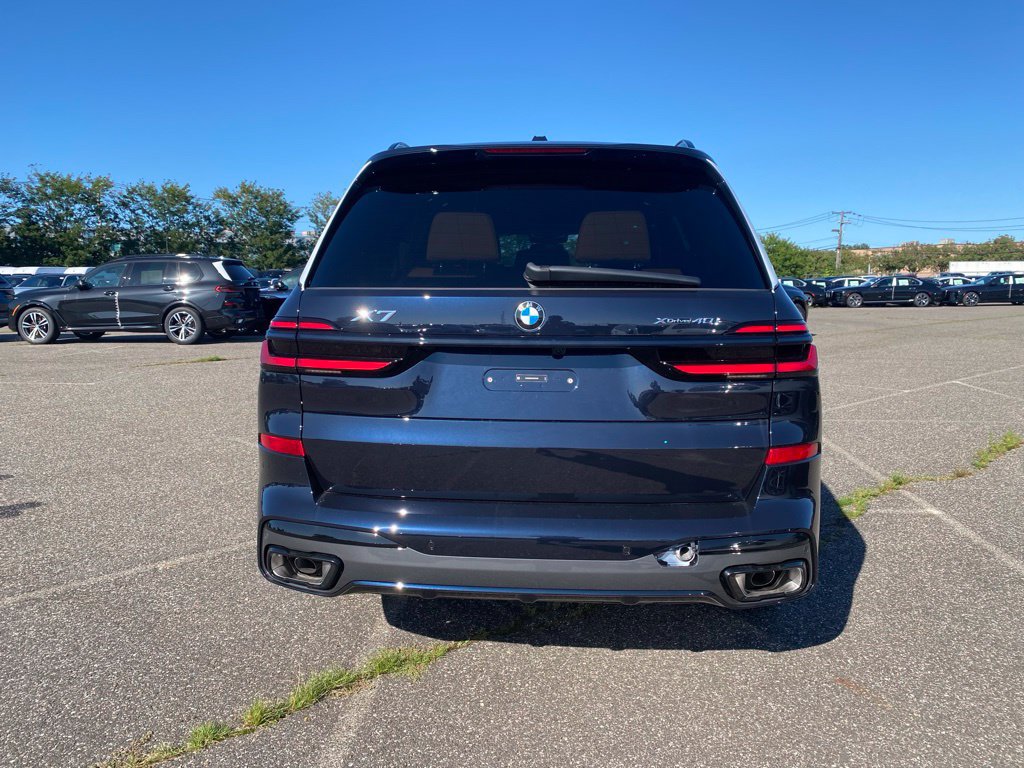 New 2027 BMW X7 xDrive40i w/ Executive Package AWD/4WD image 3