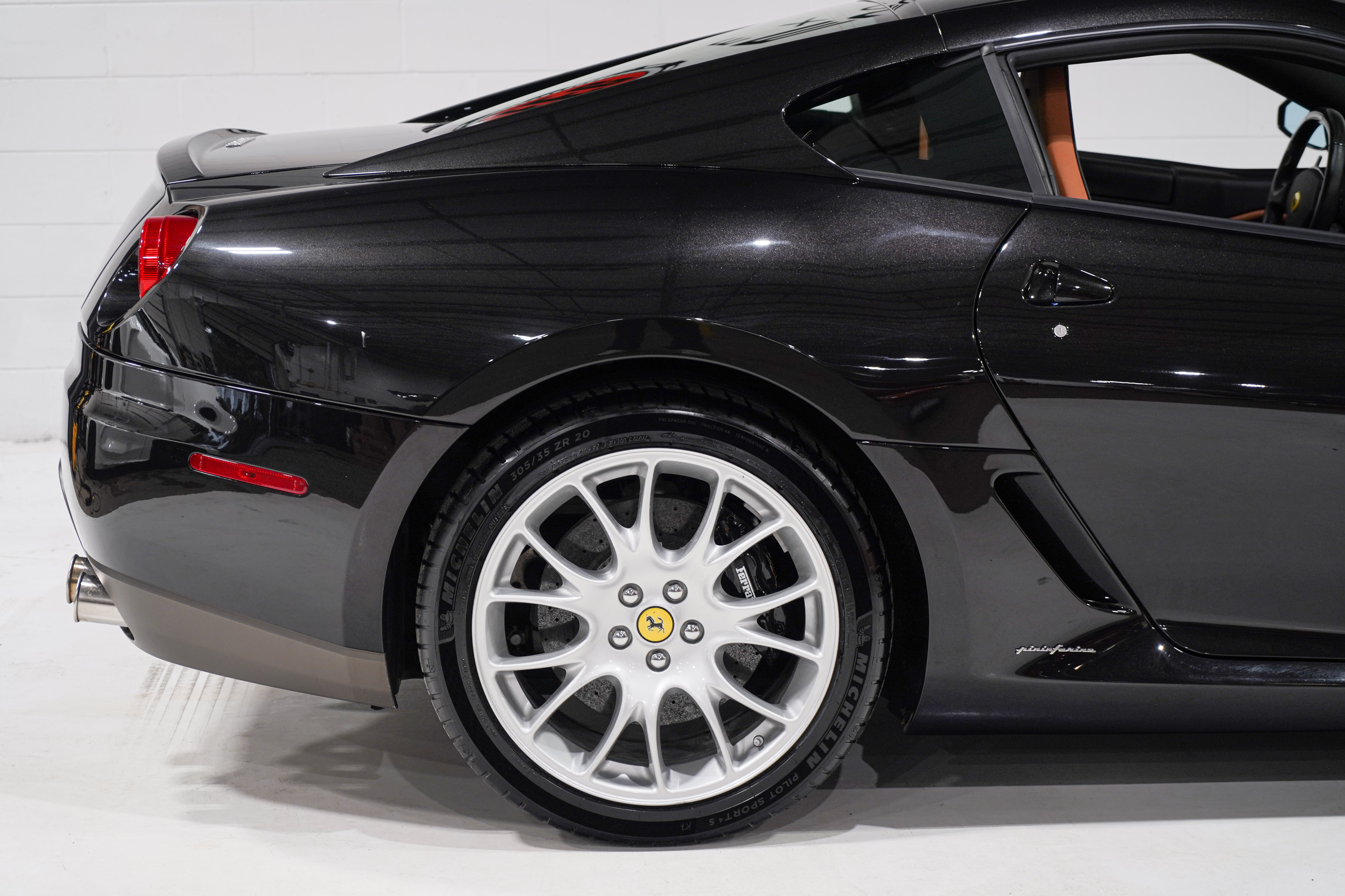 Used 2007 Ferrari 599 GTB Fiorano RWD image 26