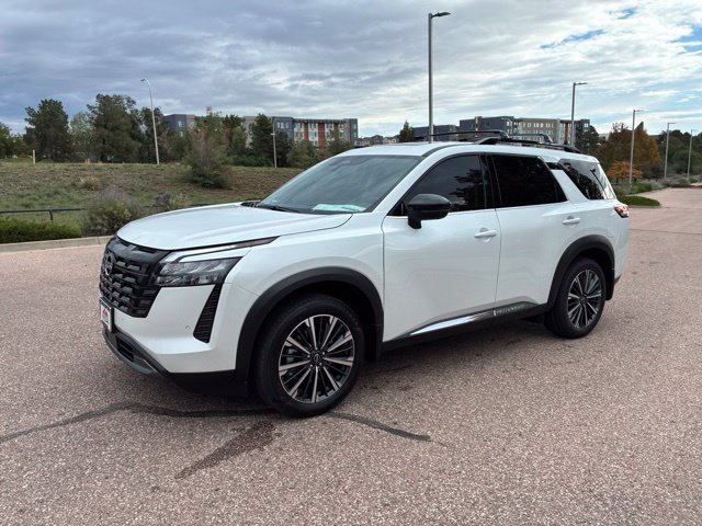 New 2026 Nissan Pathfinder Platinum AWD/4WD image 3
