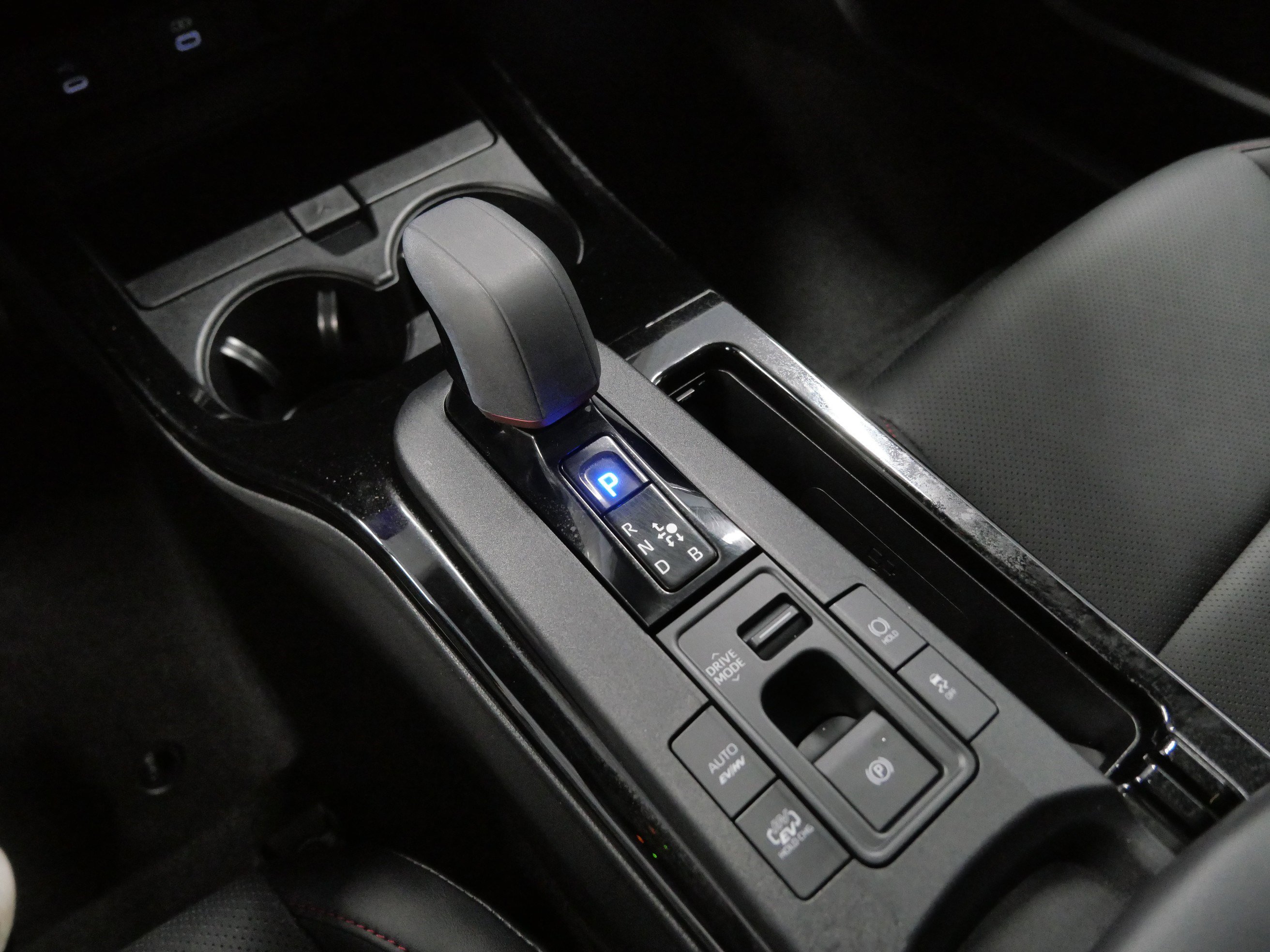 Used 2023 Toyota Prius Prime Premium image 25