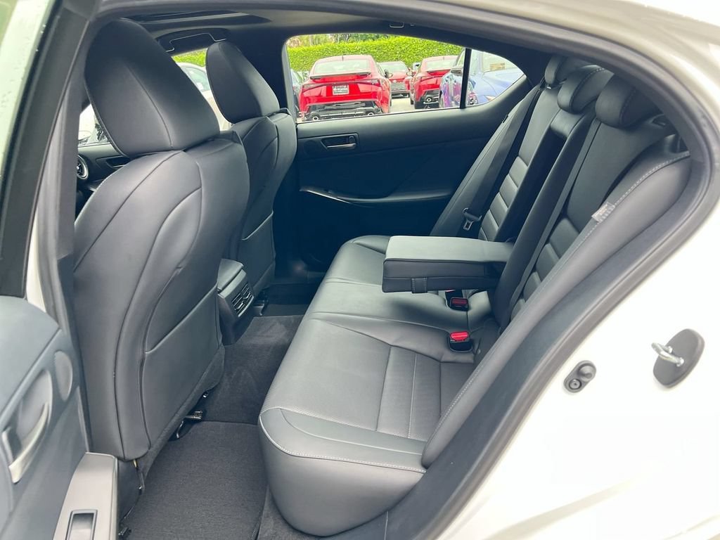 Certified 2022 Lexus IS 350 F Sport RWD image 20